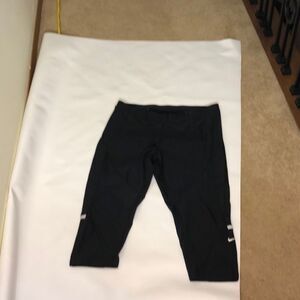 Nike workout Capri Work out leggings